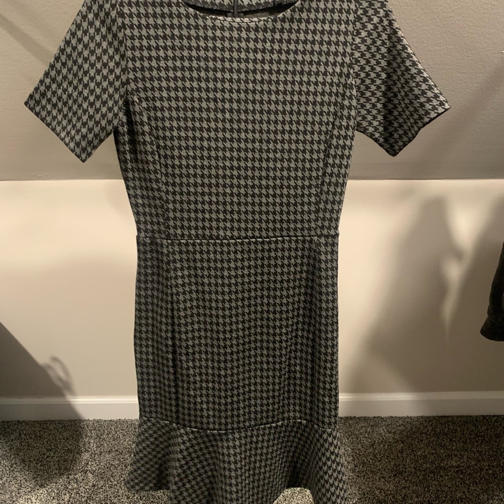 Banana Republic Factory dress